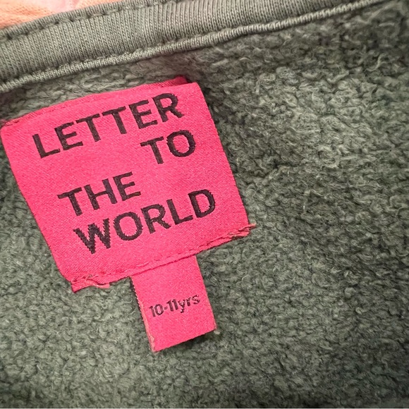 Letter To The World jade heart collared crop top - Picture 7 of 7